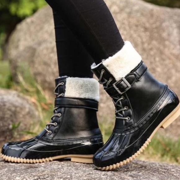 LAST 1! Black Rainboot warm  Cream Sherpa buckles rubber sole lace up - Picture 4 of 7